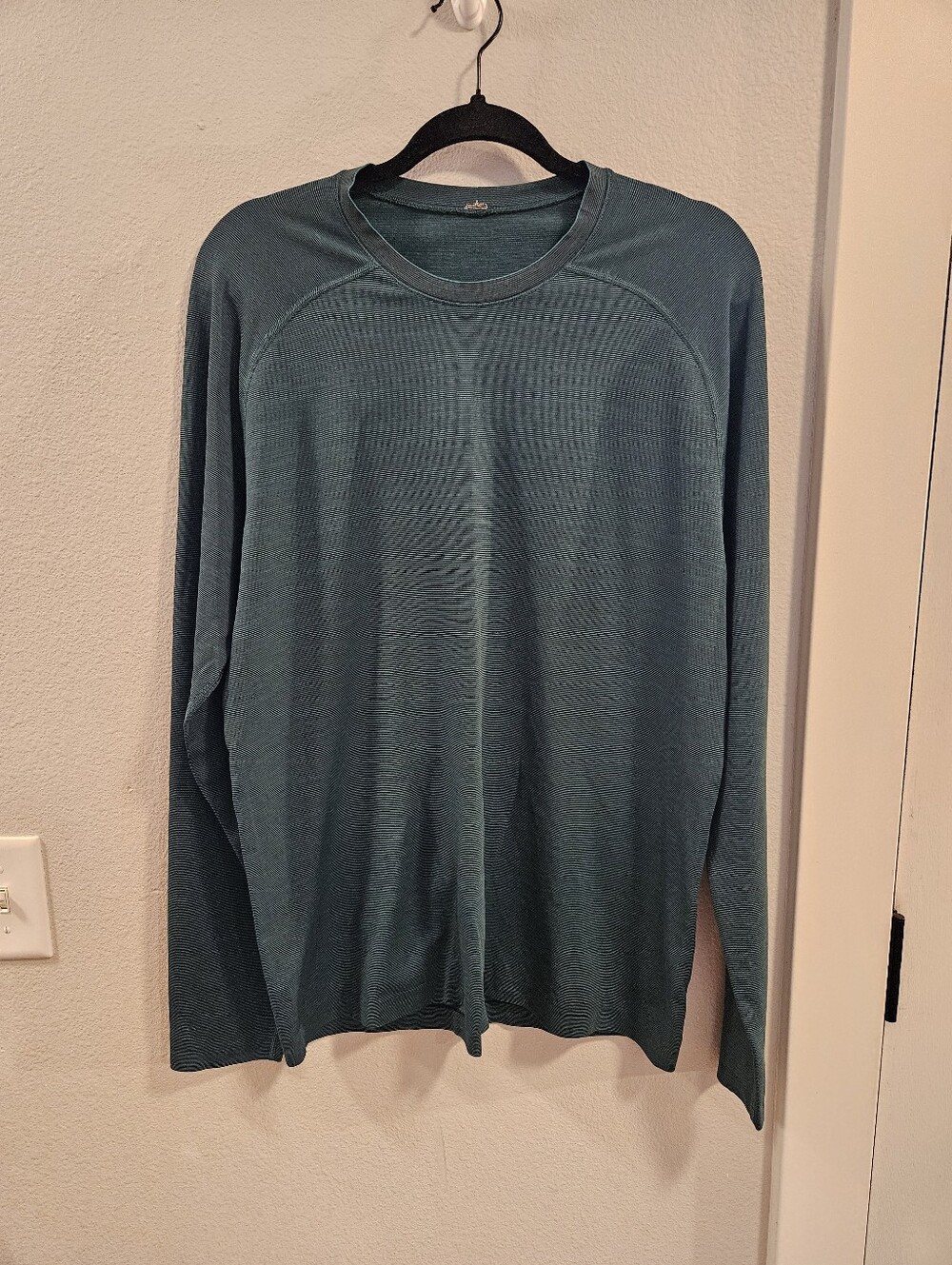 Lululemon Metal Vent Tech Long Sleeve Shirt Men Size Large